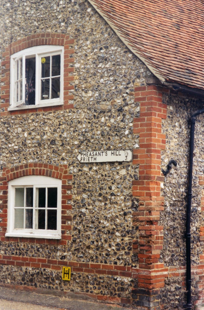 Flint house in Hambleden August 97